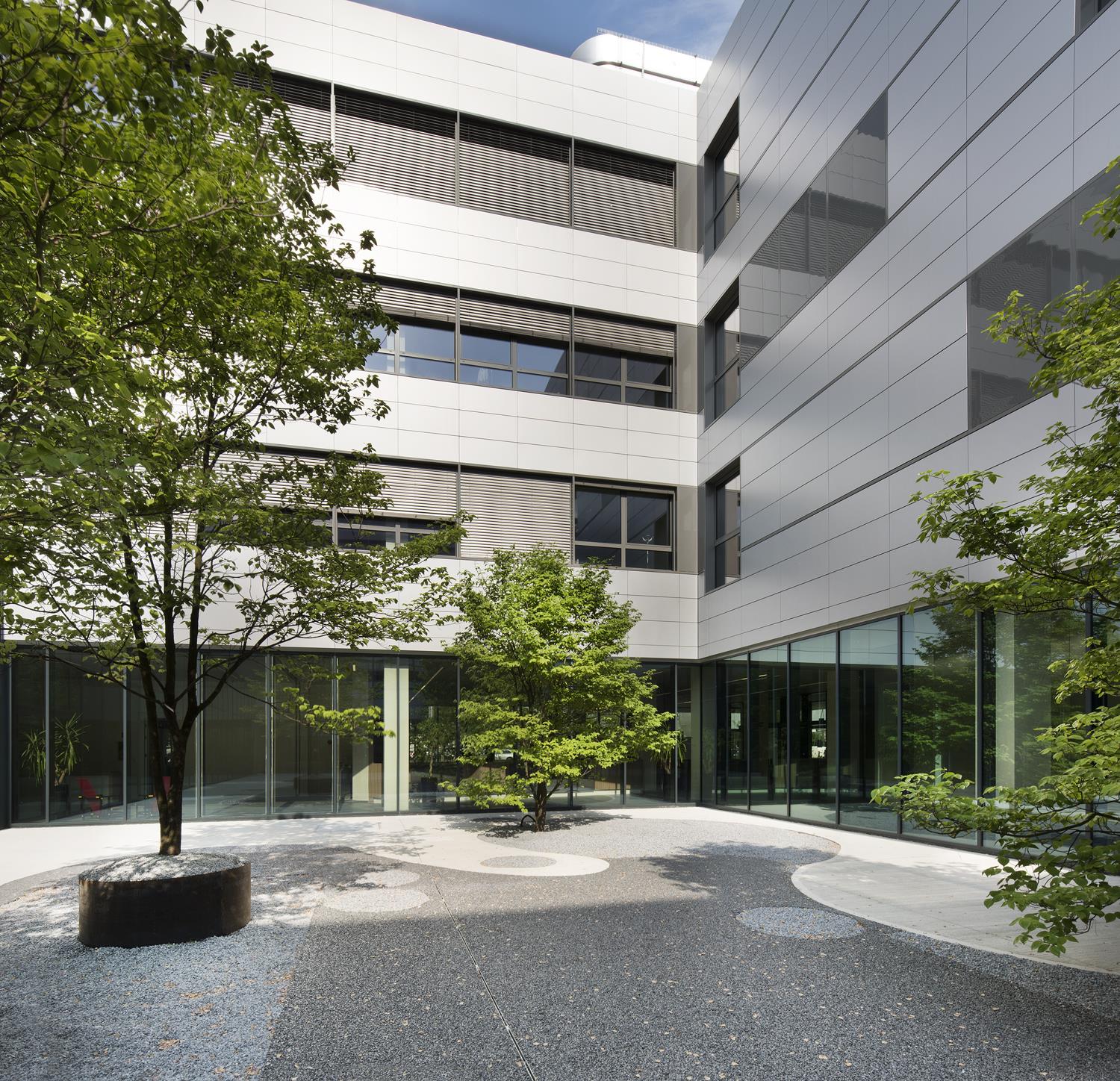 Siemens Headquarters: Photo 8