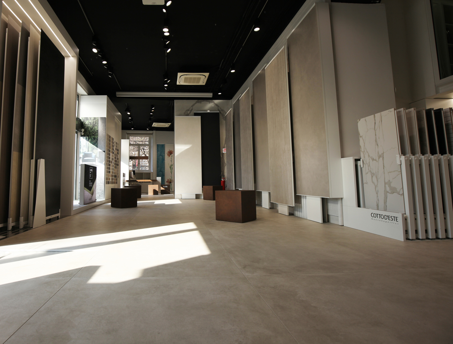 SHOWROOM MILANO: Foto 5